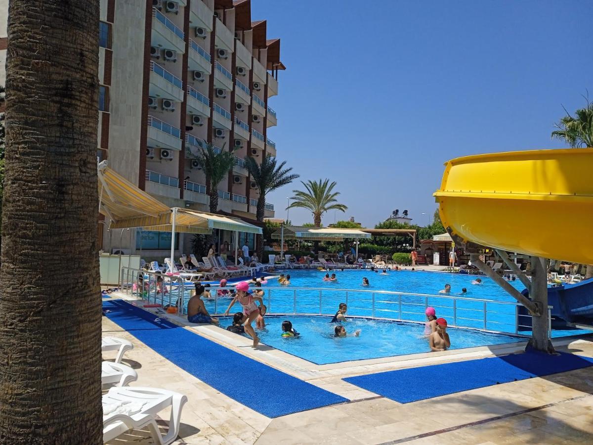 Gumus Hotel Arsuz Esterno foto