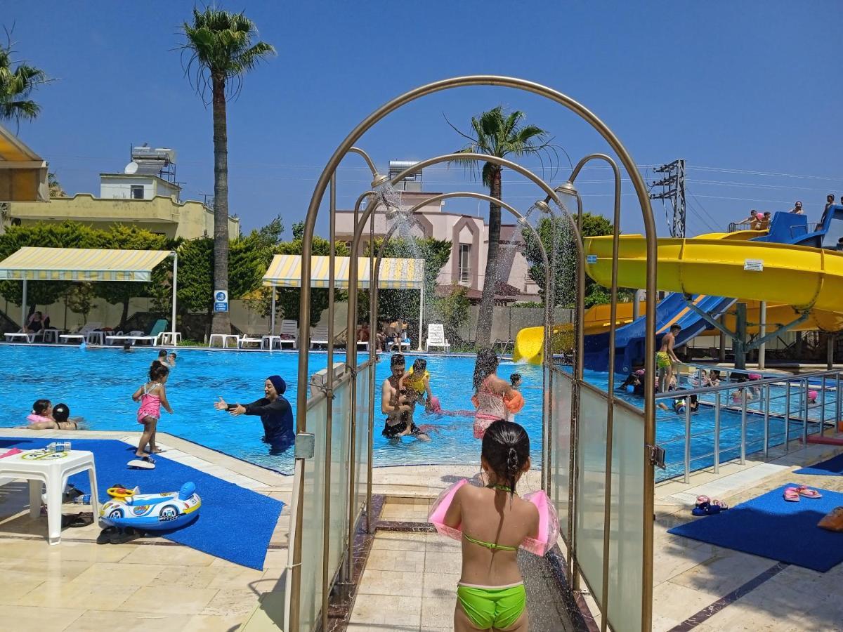 Gumus Hotel Arsuz Esterno foto