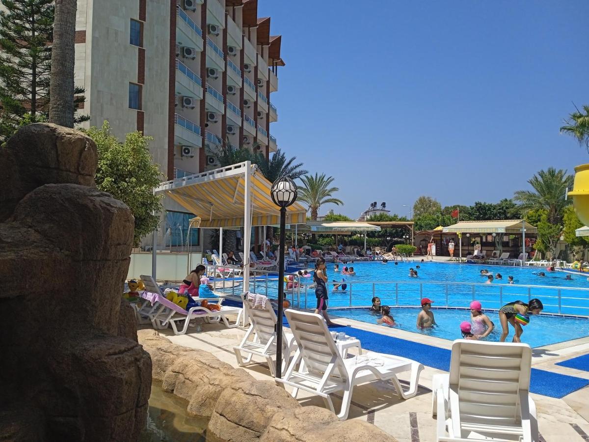 Gumus Hotel Arsuz Esterno foto