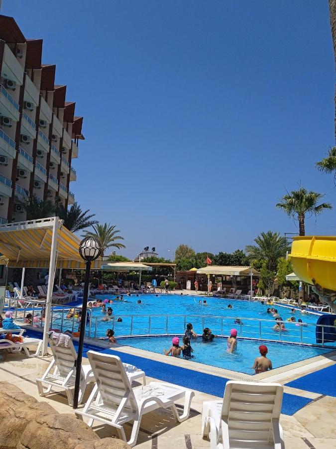 Gumus Hotel Arsuz Esterno foto