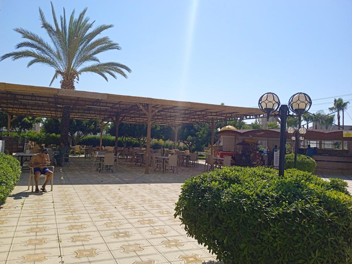 Gumus Hotel Arsuz Esterno foto