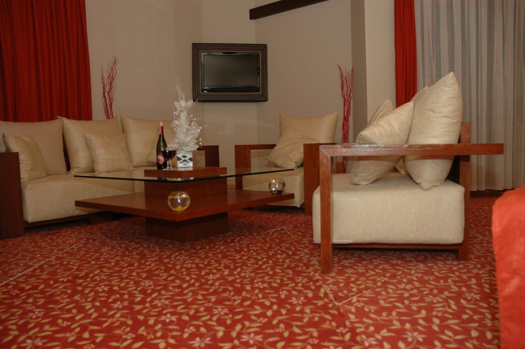 Gumus Hotel Arsuz Esterno foto